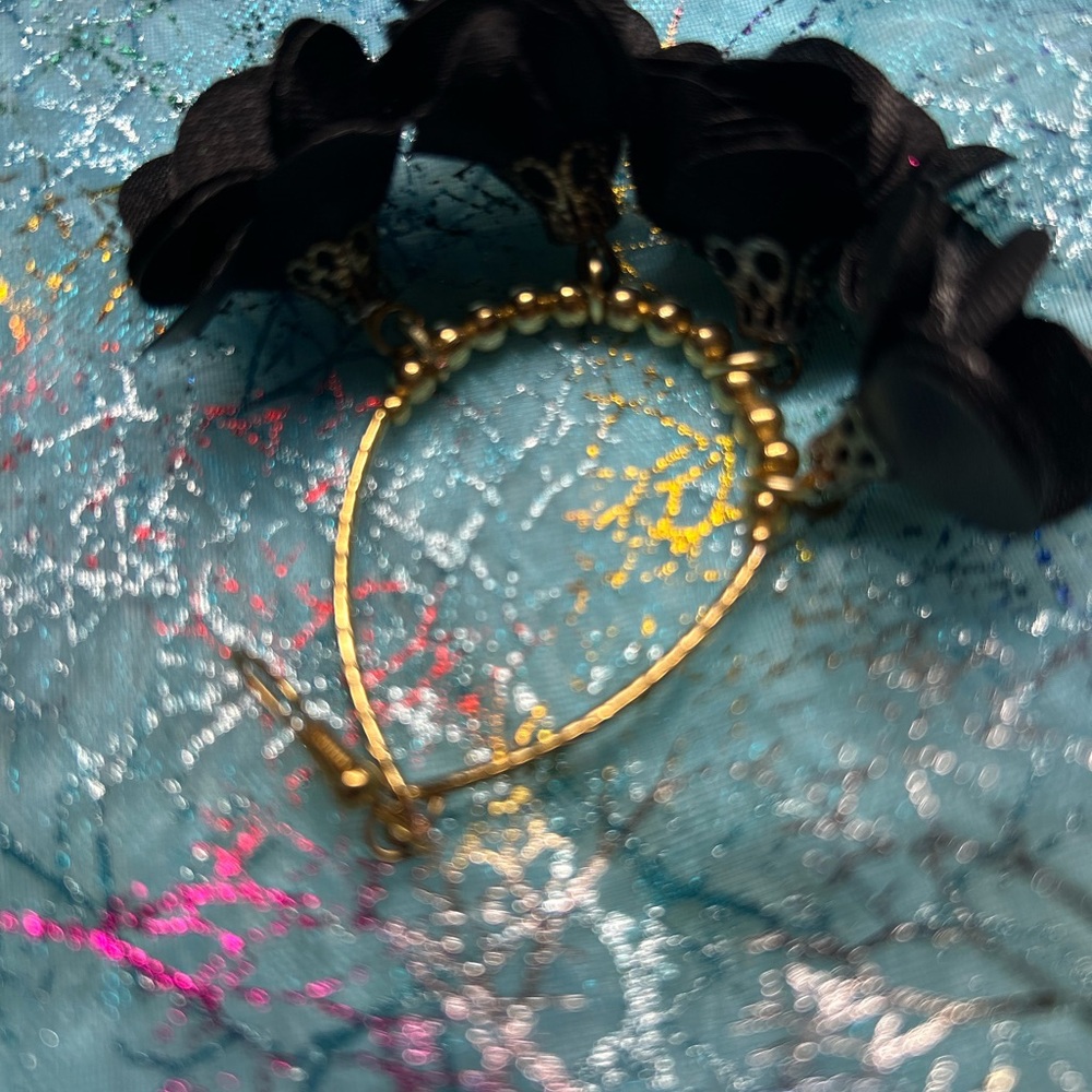 Elegant Black and Gold Women's Bracelet